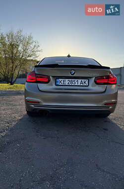 Седан BMW 3 Series 2017 в 