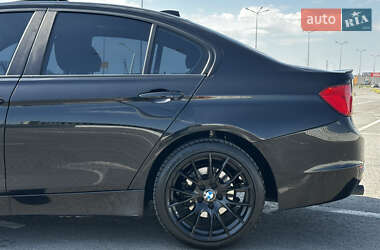 Седан BMW 3 Series 2013 в 