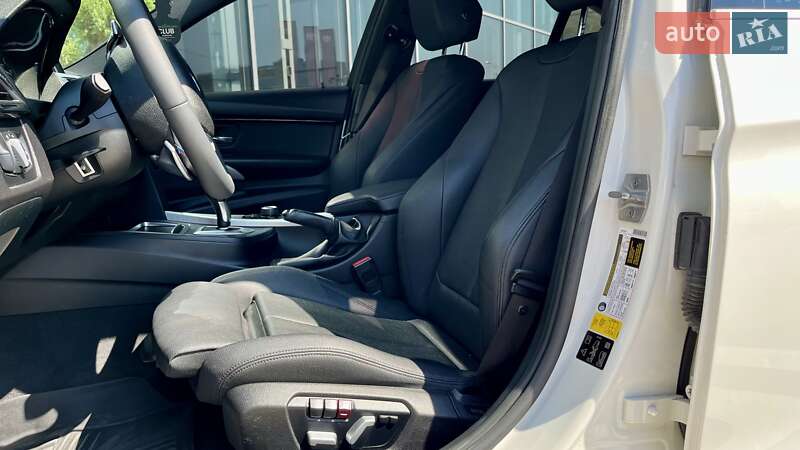 Седан BMW 3 Series 2017 в Чернігові