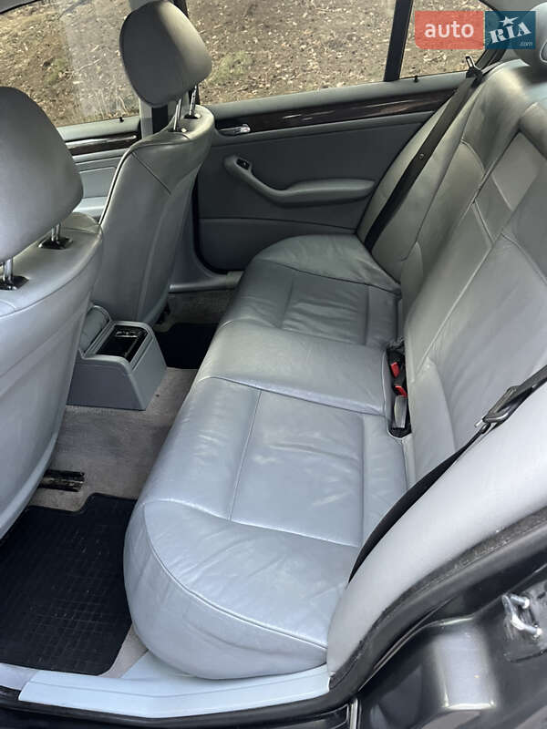 Седан BMW 3 Series 2003 в Полтаве