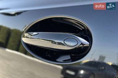 Седан BMW 3 Series 2019 в 
