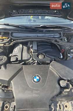 Купе BMW 3 Series 2004 в 