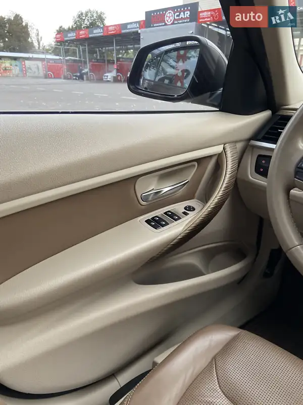 BMW 3 Series 2012 VIN WBA3B11020F378634 фото оголошення 10 з 41