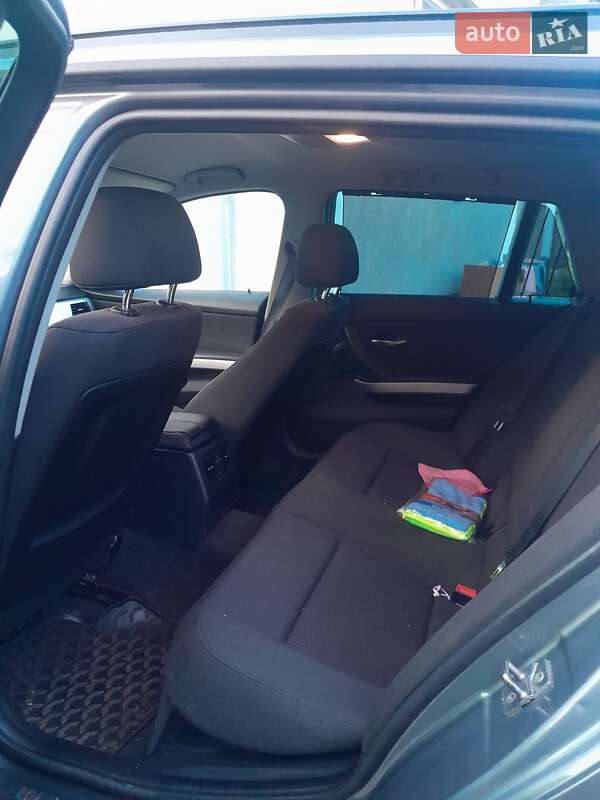 Універсал BMW 3 Series 2010 в Мукачевому