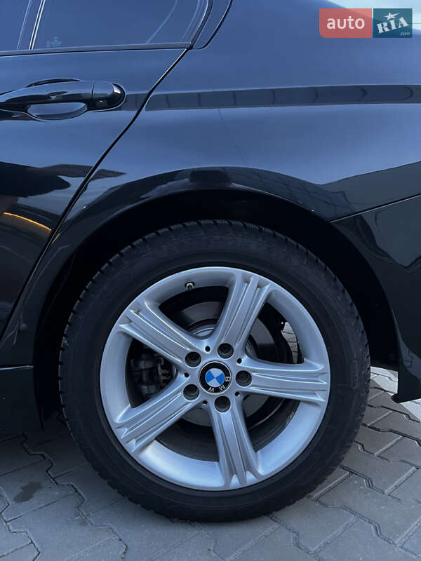 Седан BMW 3 Series 2015 в Луцьку
