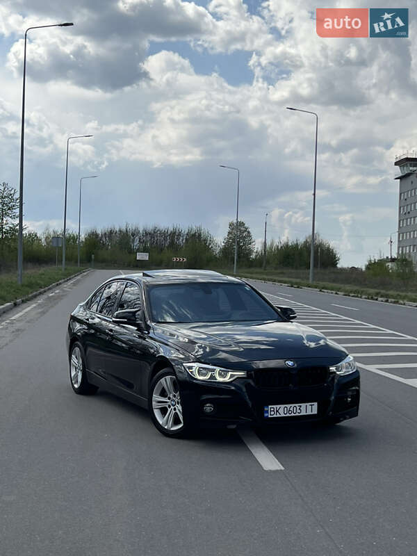 Седан BMW 3 Series 2015 в 