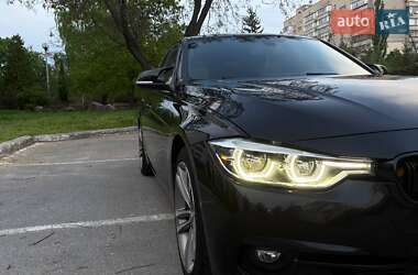 Седан BMW 3 Series 2017 в 