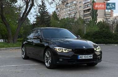 Седан BMW 3 Series 2017 в 