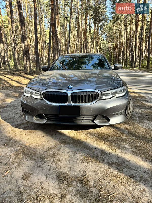 Седан BMW 3 Series 2022 в Полтаві