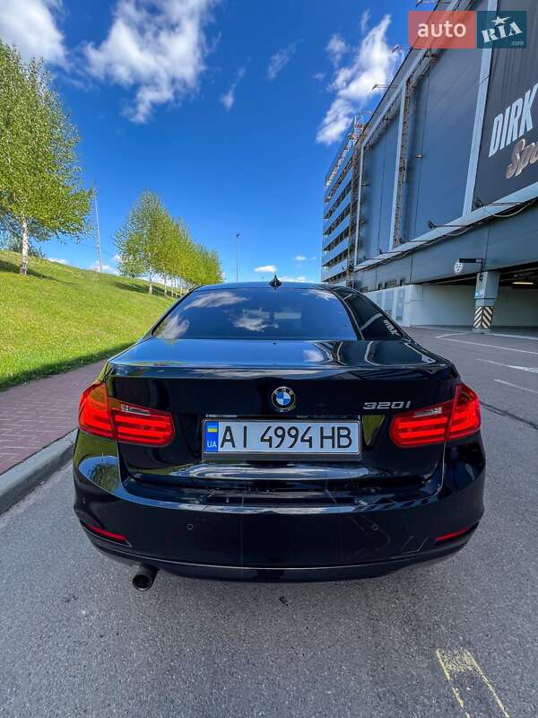 Седан BMW 3 Series 2012 в Києві