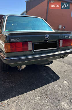 Седан BMW 3 Series 1984 в 