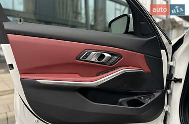 Седан BMW 3 Series 2022 в 