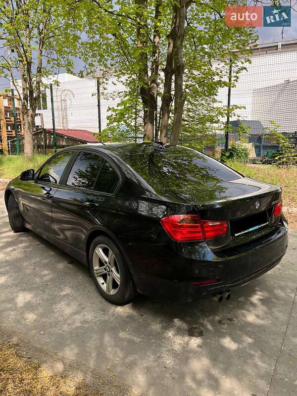Седан BMW 3 Series 2012 в Киеве