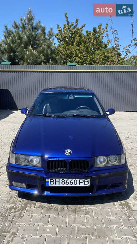 Седан BMW 3 Series 1992 в 