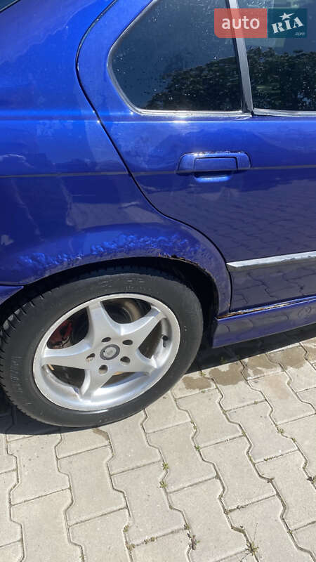 Седан BMW 3 Series 1992 в Одессе