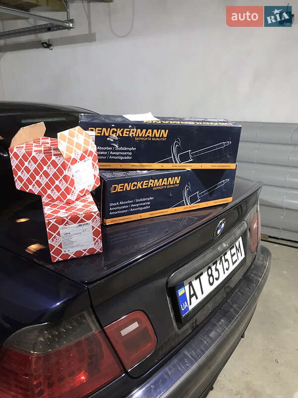 Седан BMW 3 Series 2001 в Рожнятові