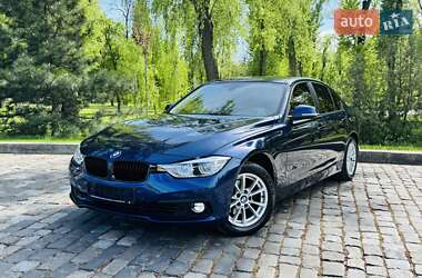 Седан BMW 3 Series 2017 в 