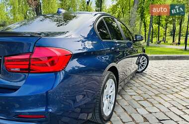 Седан BMW 3 Series 2017 в 
