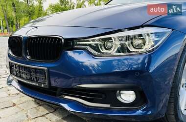 Седан BMW 3 Series 2017 в 