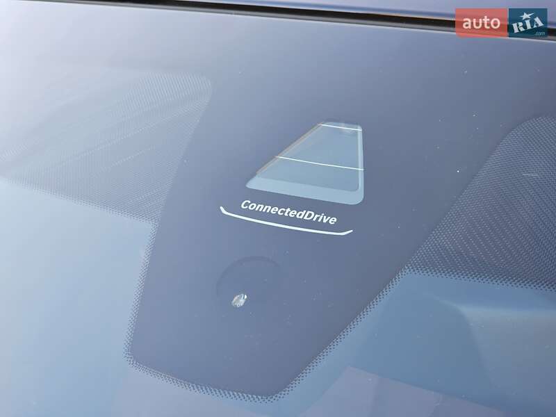Седан BMW 3 Series 2022 в Киеве