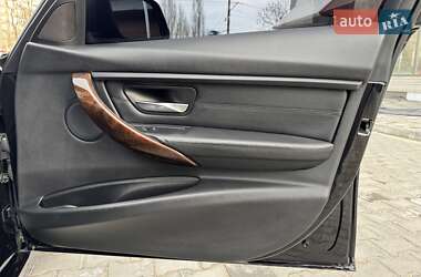 Седан BMW 3 Series 2015 в 