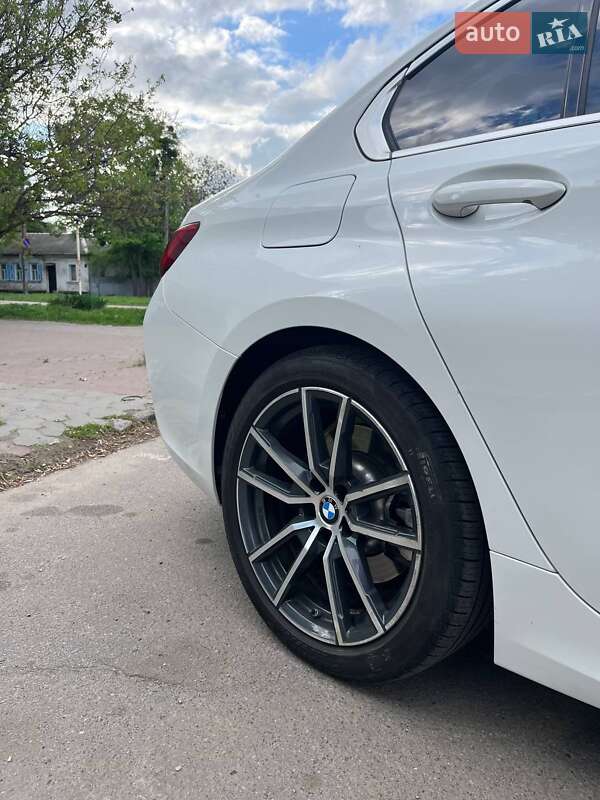 Седан BMW 3 Series 2019 в Полтаве