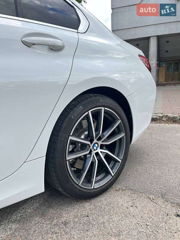 Седан BMW 3 Series 2019 в Полтаве