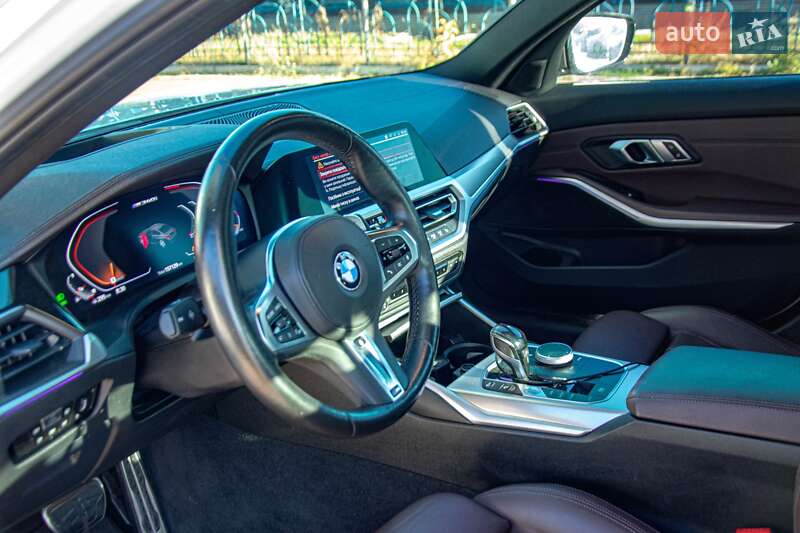Седан BMW 3 Series 2019 в Киеве