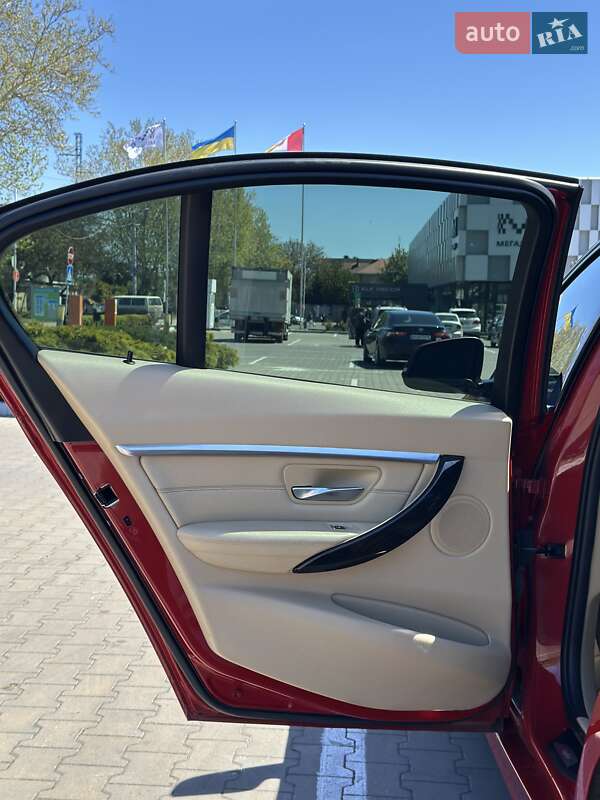 Седан BMW 3 Series 2015 в Одесі
