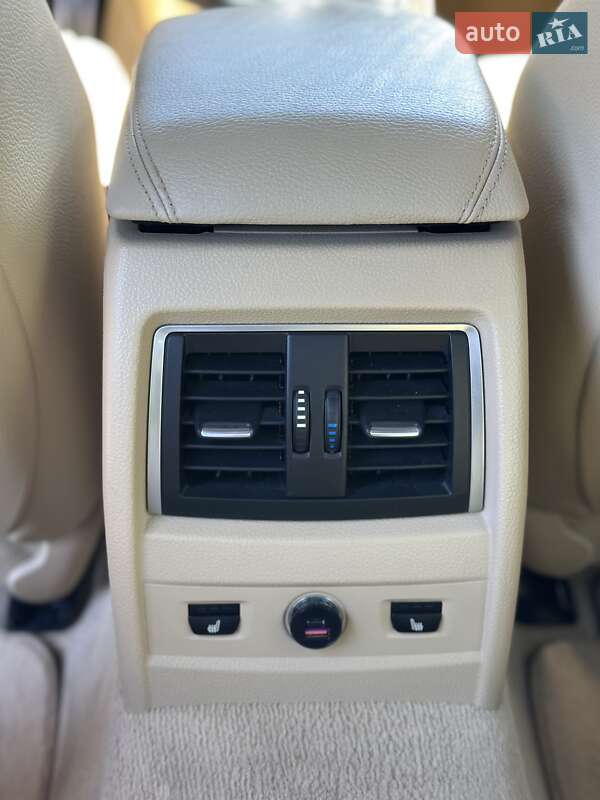 Седан BMW 3 Series 2015 в Одесі