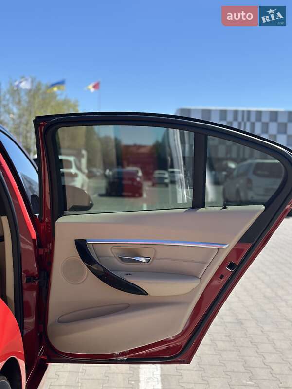 Седан BMW 3 Series 2015 в Одесі