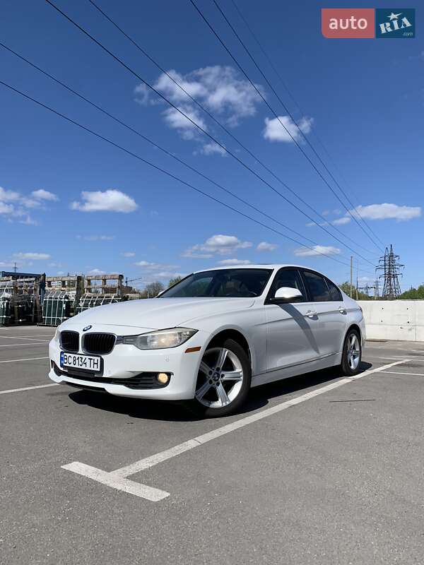 Седан BMW 3 Series 2012 в 