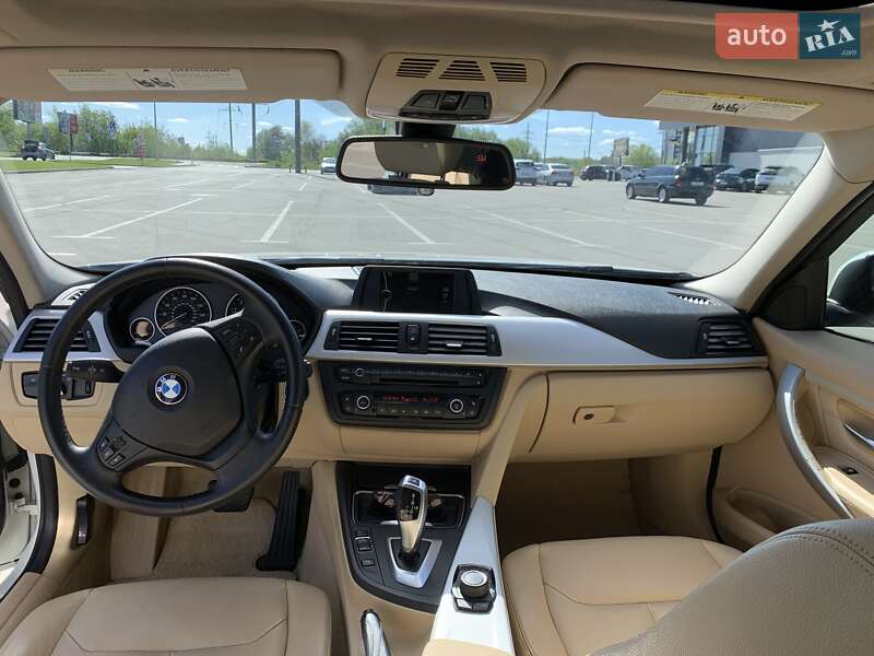Седан BMW 3 Series 2012 в Києві
