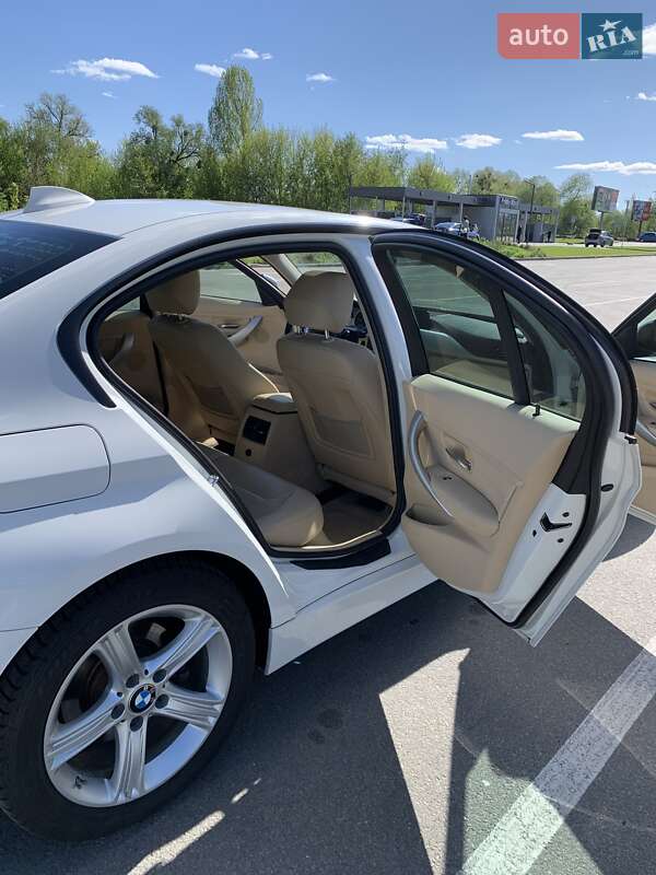 Седан BMW 3 Series 2012 в Києві
