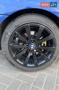 Седан BMW 3 Series 2011 в 