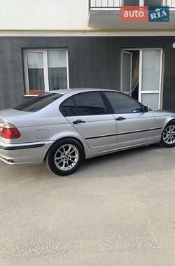 Седан BMW 3 Series 2001 в Кременце