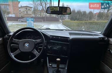 Седан BMW 3 Series 1985 в 