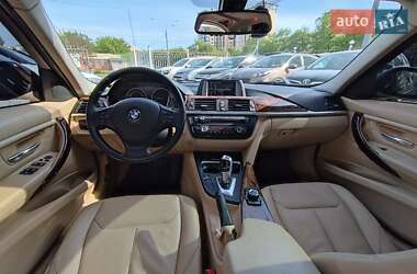 Седан BMW 3 Series 2013 в 