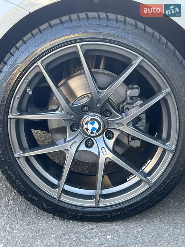 Седан BMW 3 Series 2014 в Одессе