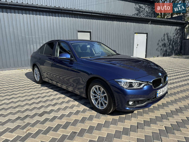 Седан BMW 3 Series 2017 в Николаеве