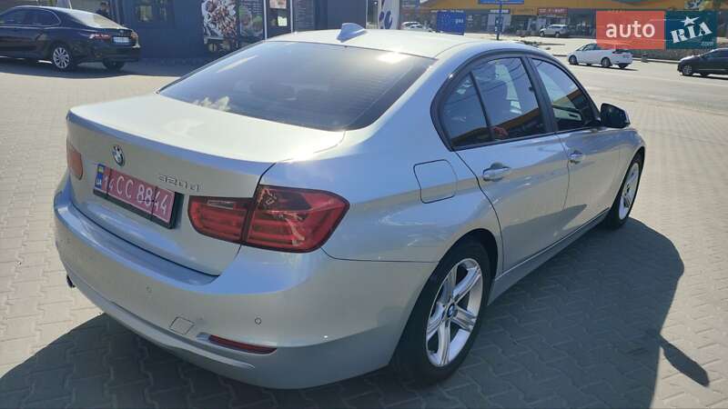 Седан BMW 3 Series 2014 в Киеве