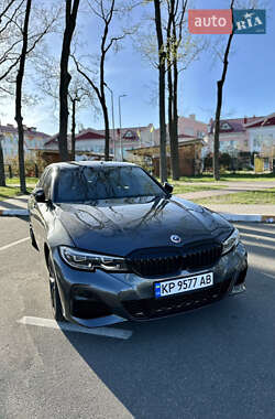 Седан BMW 3 Series 2019 в 