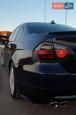 Седан BMW 3 Series 2005 в 