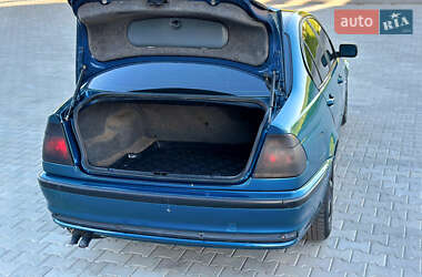 Седан BMW 3 Series 2001 в 