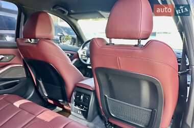 Седан BMW 3 Series 2023 в 