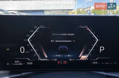 Седан BMW 3 Series 2023 в 