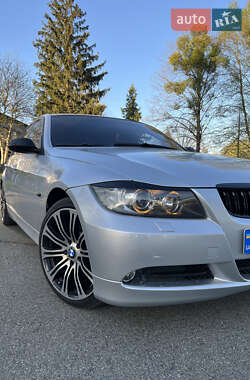 Седан BMW 3 Series 2005 в Дымере