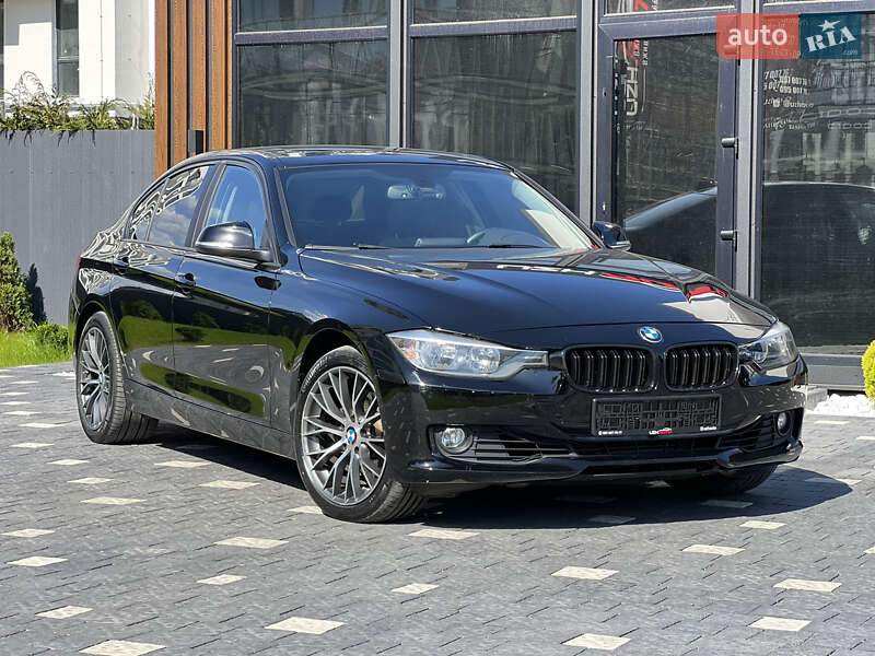 Седан BMW 3 Series 2015 в 