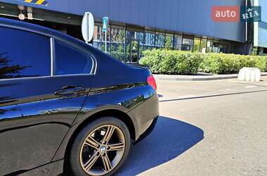 Седан BMW 3 Series 2015 в 