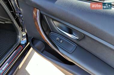Седан BMW 3 Series 2015 в 